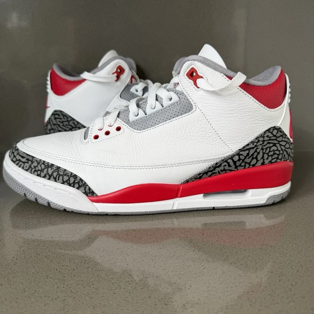 Nike Air Jordan 3 Retro Men's Size 11 Fire Red 2022 DN3707-160